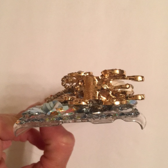 Cinderella inspired 3-D blinged our iPhone 6 case - Picture 7 of 7